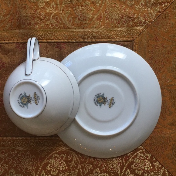 THREE Mid Century Matching China Pieces - Picture 7 of 8